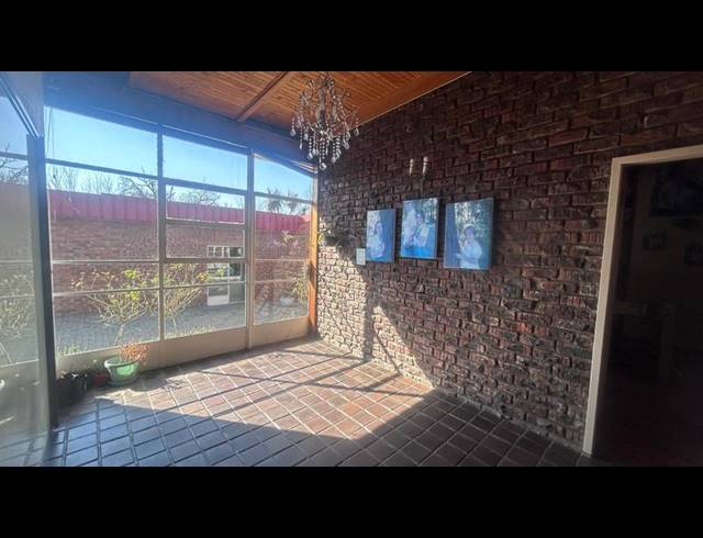 5 BEDROOM HOUSE FOR SALE IN STANDERTON CENTRAL